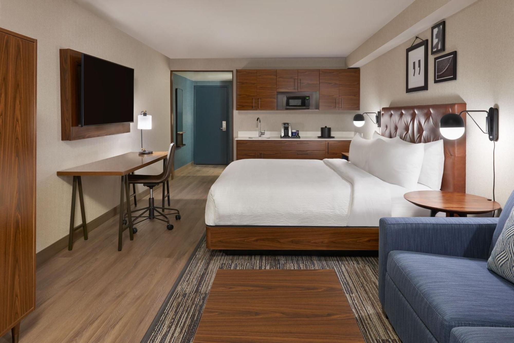 Four Points By Sheraton Point Edward Sarnia Exterior photo